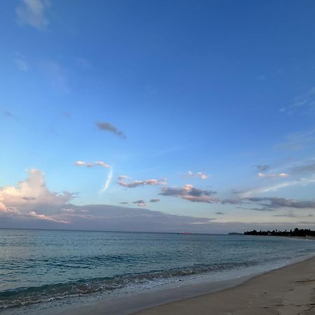108 Palms Beach Resort Trincomalee Exterior foto