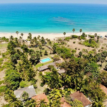 108 Palms Beach Resort Trincomalee Exterior foto